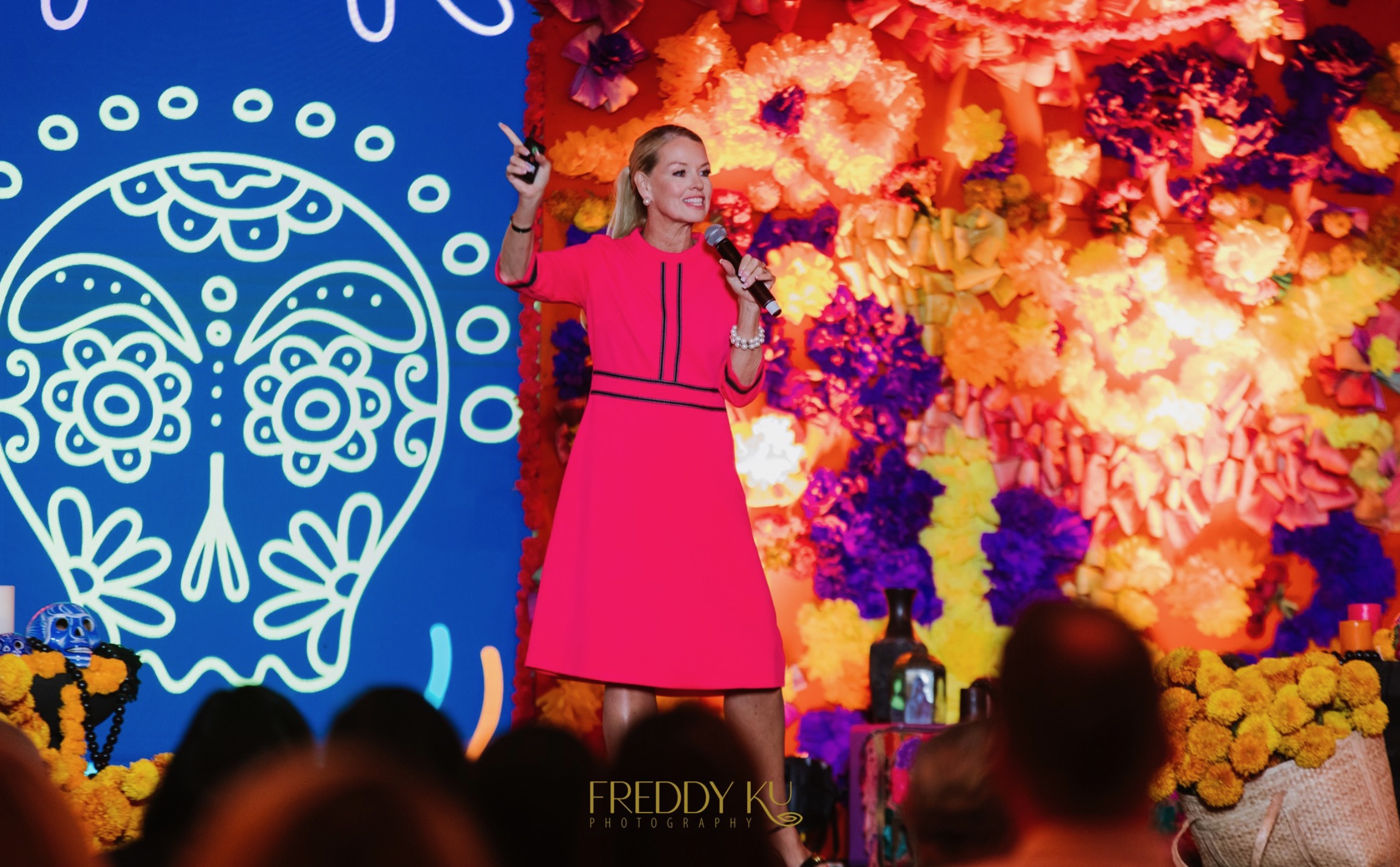 Angela Hughes speaking at Love Mexico luxury travel industry event
